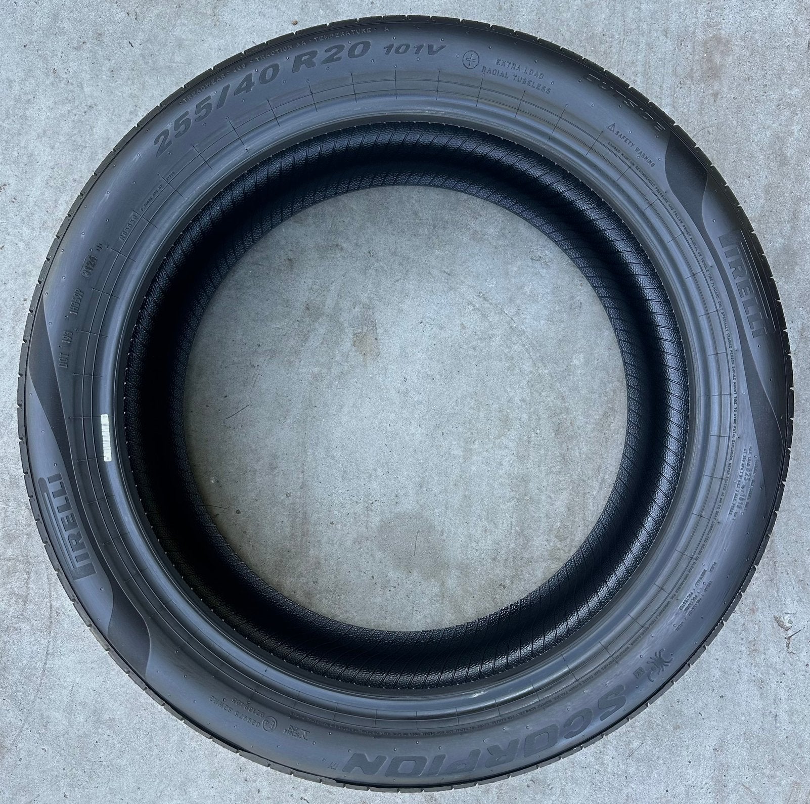 4 Stuks Pirelli 255 40 20 Zomerbanden Inclusief Montage, 255 mm, Banden en Velgen, Nieuw, Ophalen of Verzenden