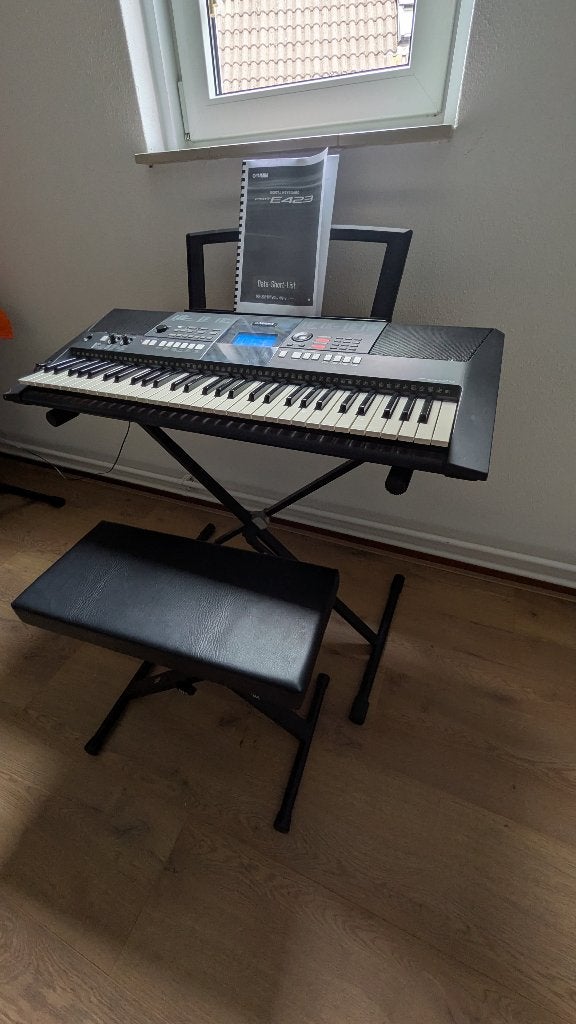 Keyboard Yamaha PSR-E423 piano Midi keyboard Complete set, Ophalen, 61 toetsen, Yamaha, Zo goed als nieuw