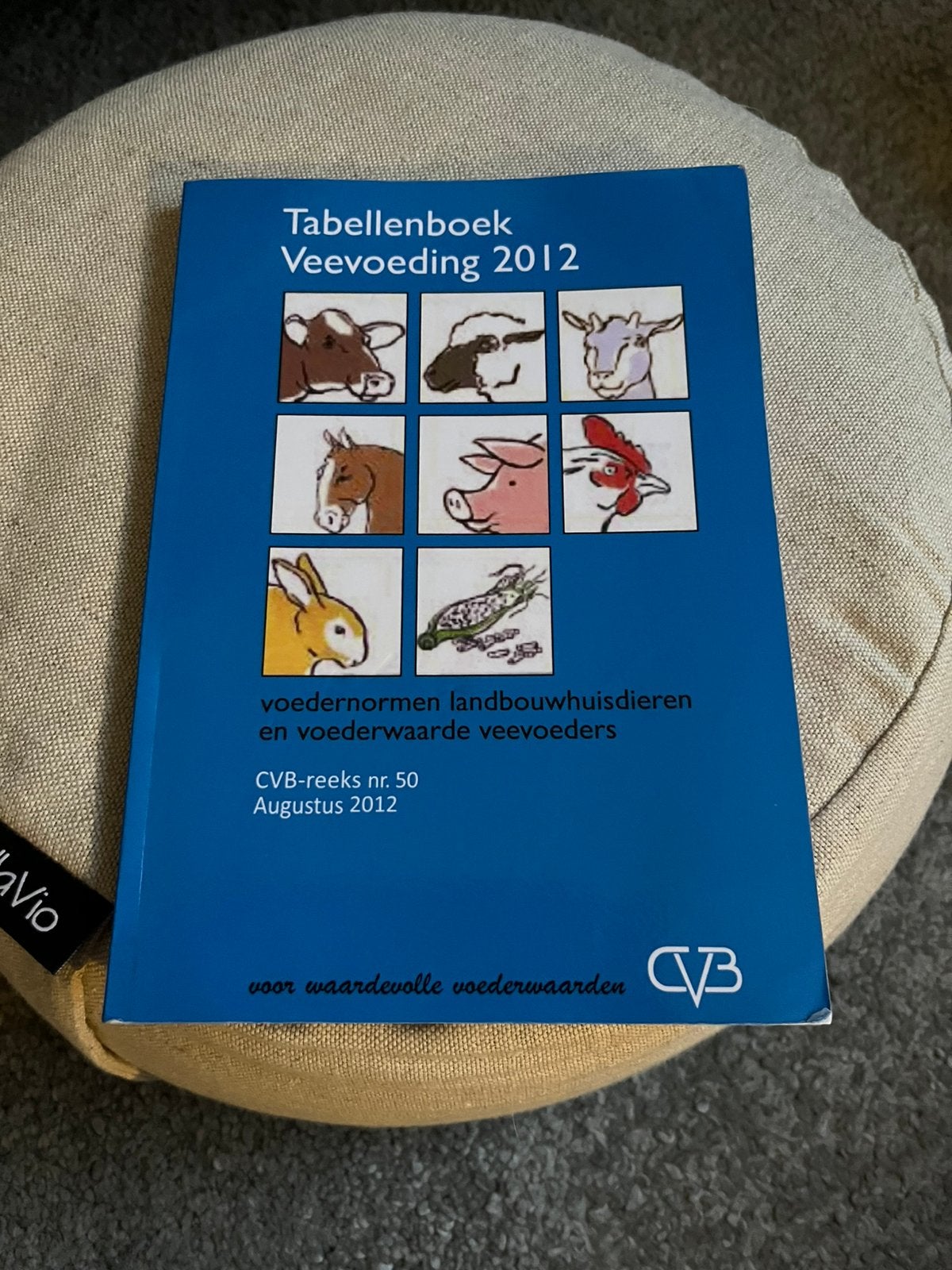 Tabellenboek Veevoeding 2012, Boeken, Ophalen of Verzenden, Beta, Zo goed als nieuw, MBO