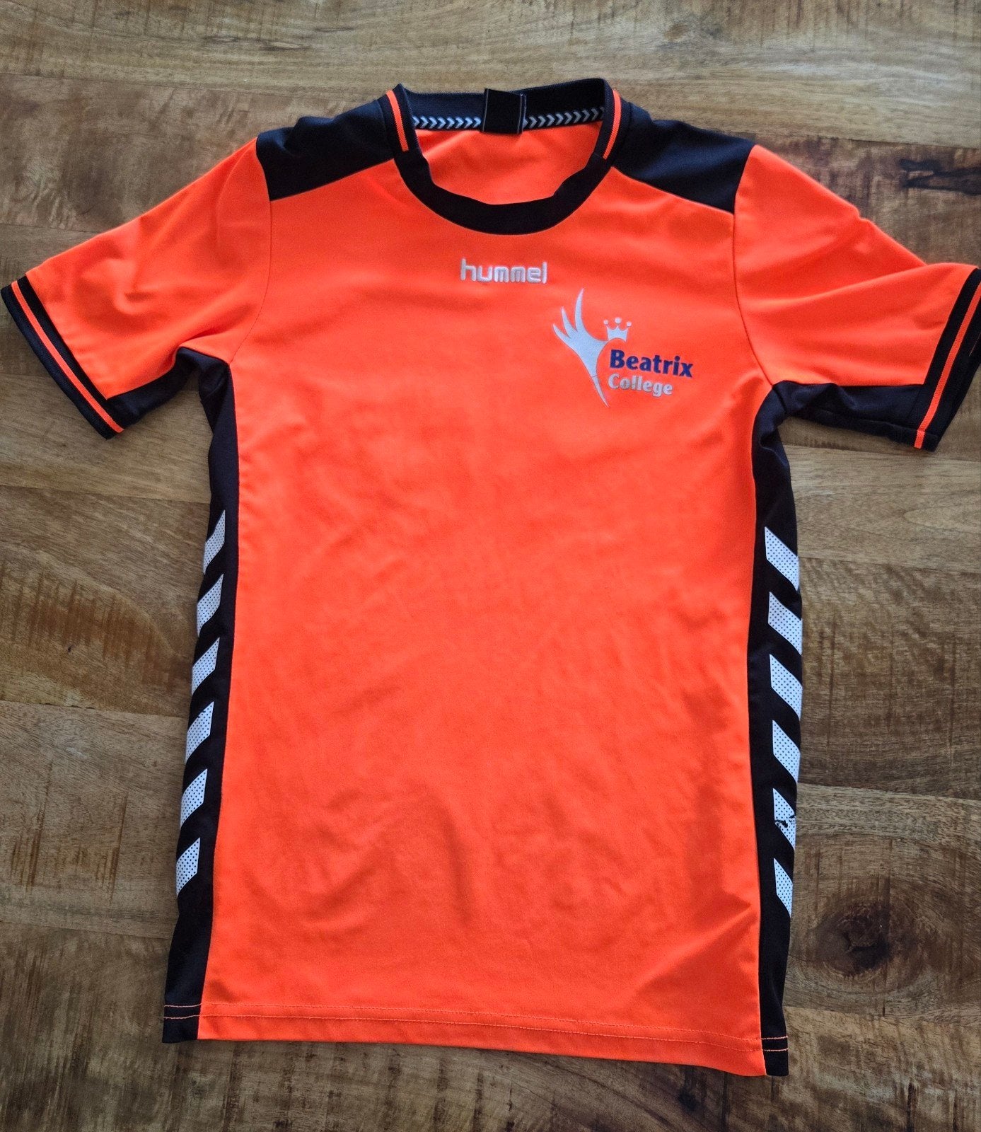 Hummel gym shirt Beatrix College maat 152, Ophalen, Overige maten, Oranje, Voetbal