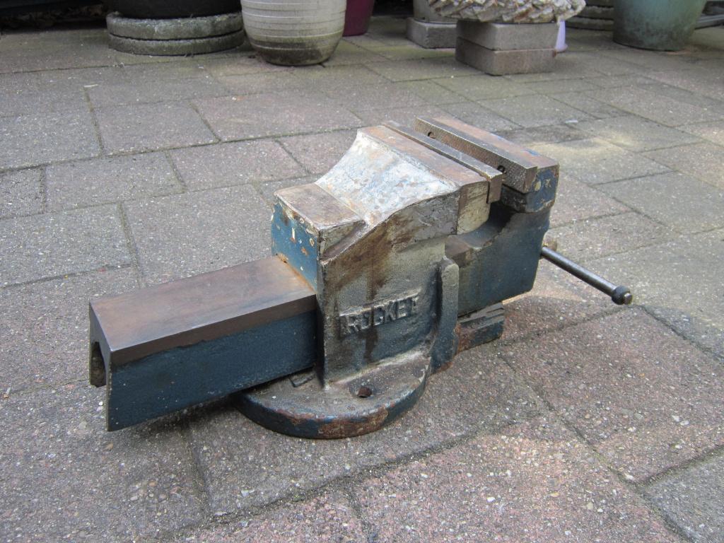 Bankschroef "Rocket" type "6", Doe-het-zelf en Verbouw, Werkbanken, Ophalen, Gebruikt, Minder dan 70 cm, Bankschroef