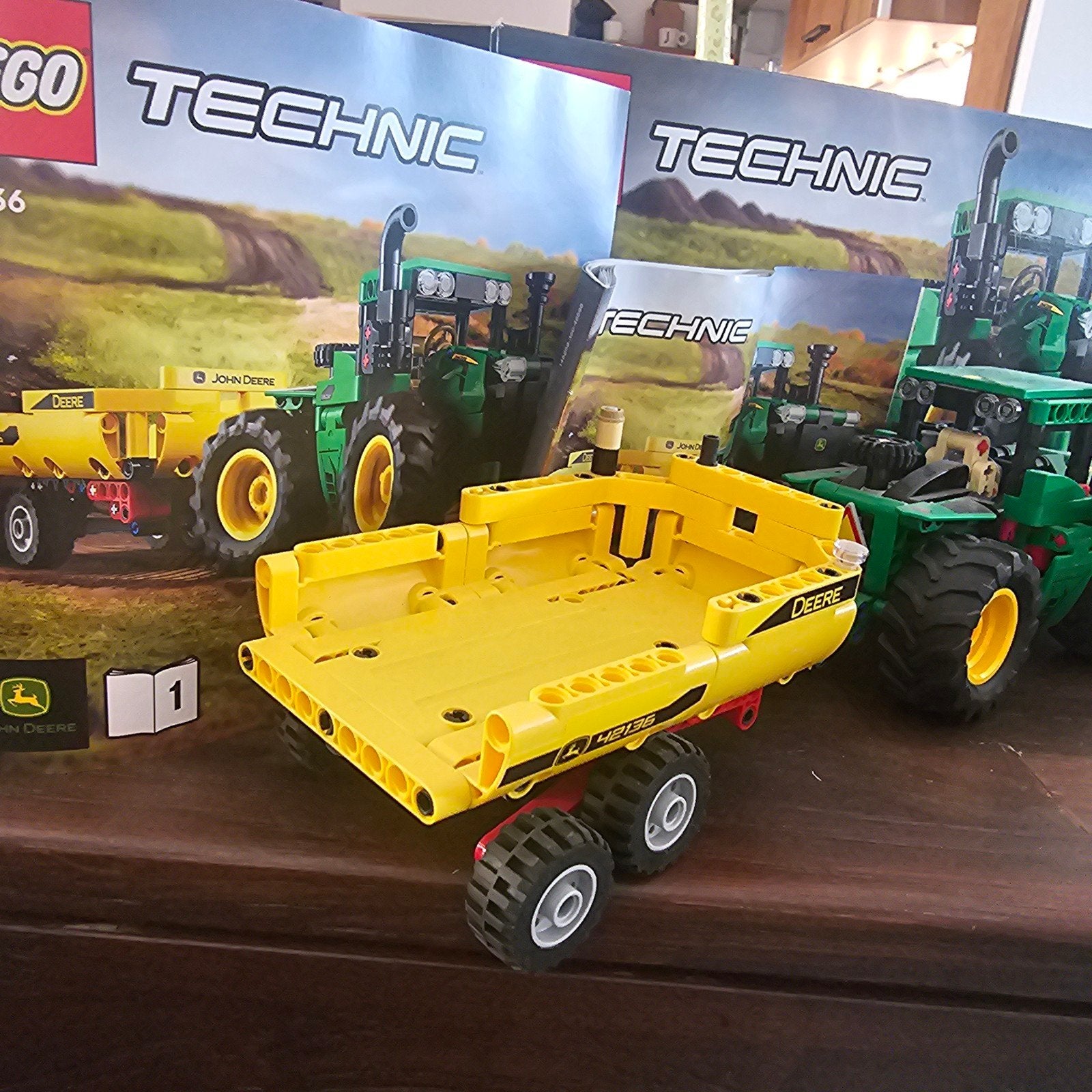 lego technic 42136 john deere, Ophalen of Verzenden, Zo goed als nieuw