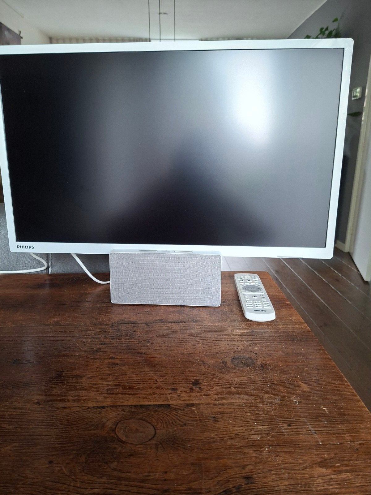 Philips LED TV 24-inch Full HD met Bluetooth speaker, Ophalen, Full HD (1080p), Philips