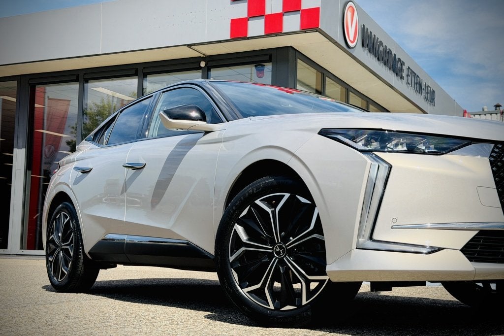 DS DS 4 1.2 Rivoli / LEDER / CAMERA / ADAPTIEVE CRUISE, Gebruikt, Euro 6, 1199 cc, Leder