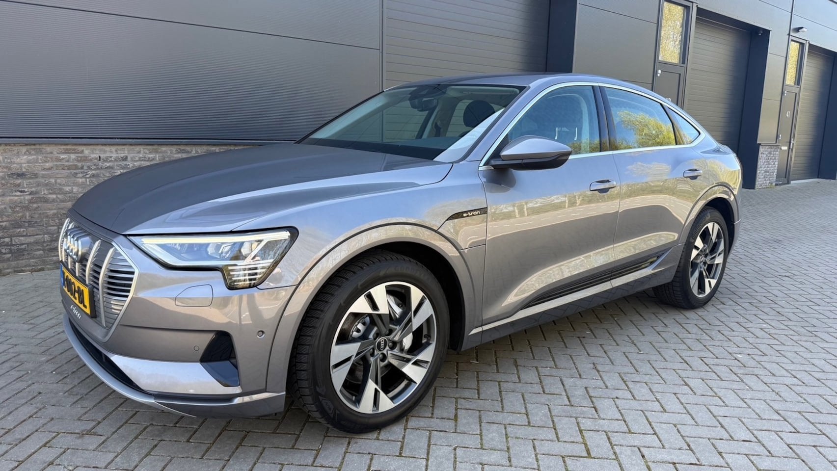 Audi e-tron Sportback 55 quattro Business edition 95 kWh SOH, Auto's, Audi, Automaat, 131 €/maand, 95 kWh, 1583 min