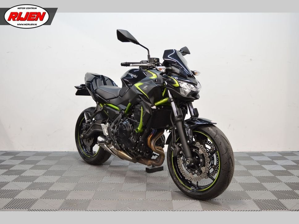KAWASAKI Z650 (bj 2022), 2 cilinders, 649 cc, Bedrijf, Onbekend