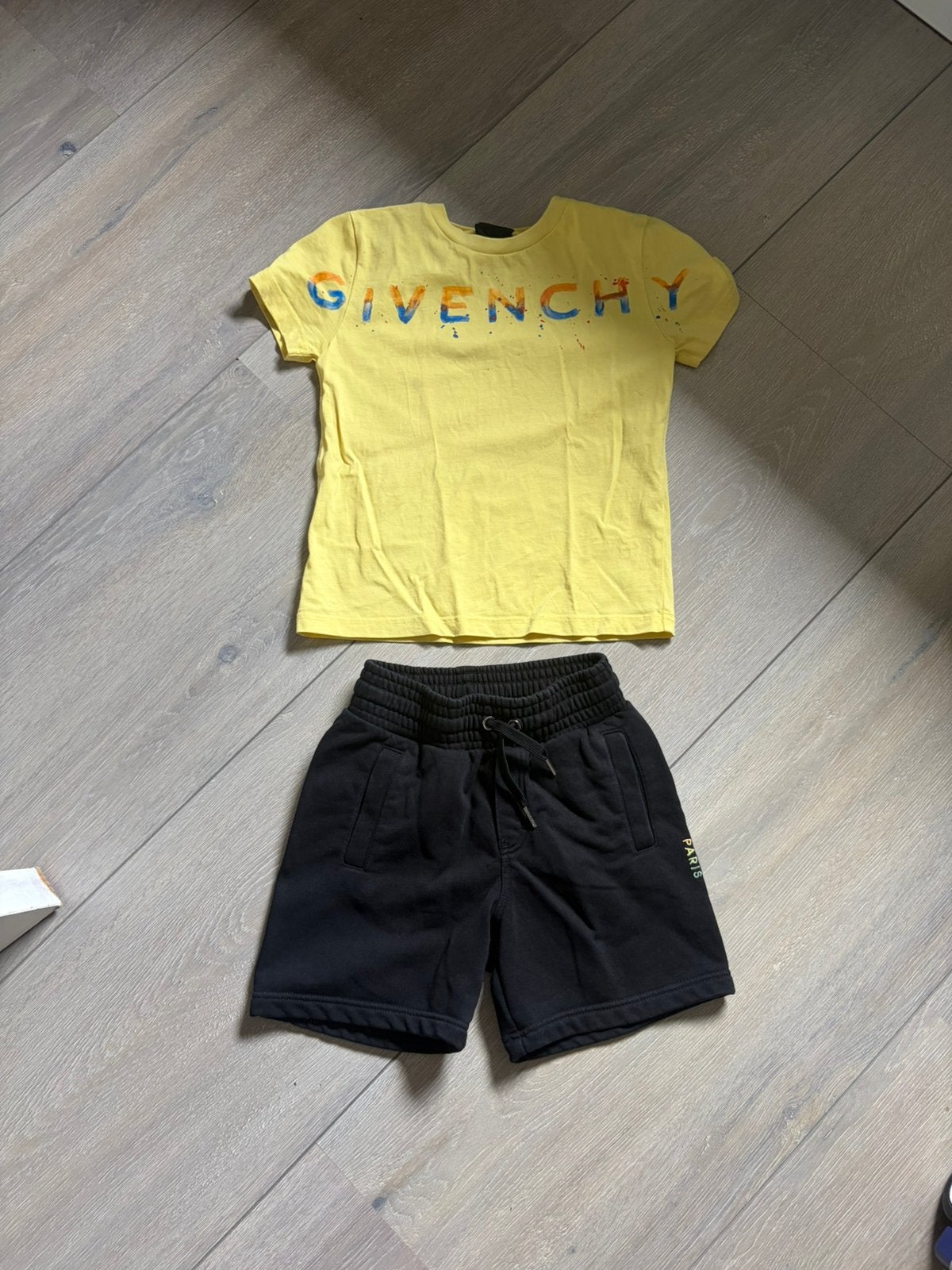 Givenchy, Ophalen of Verzenden, Zo goed als nieuw, Jongen