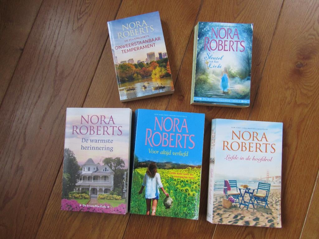 Romans van Schrijfster Nora Roberts, Boeken, Romans, Ophalen of Verzenden, Gelezen, Nora Roberts