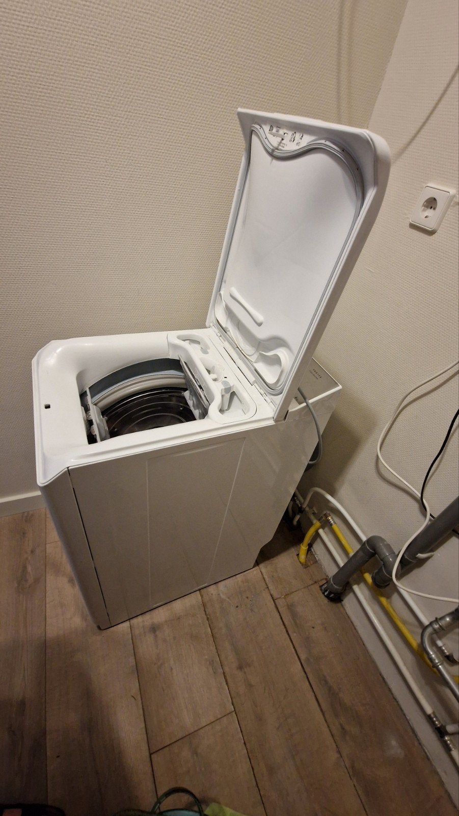 AEG Bovenlader Wasmachine L75469TL1 uit 2017, Witgoed en Apparatuur, Wasmachines, 85 tot 90 cm, 1200 tot 1600 toeren, Ophalen