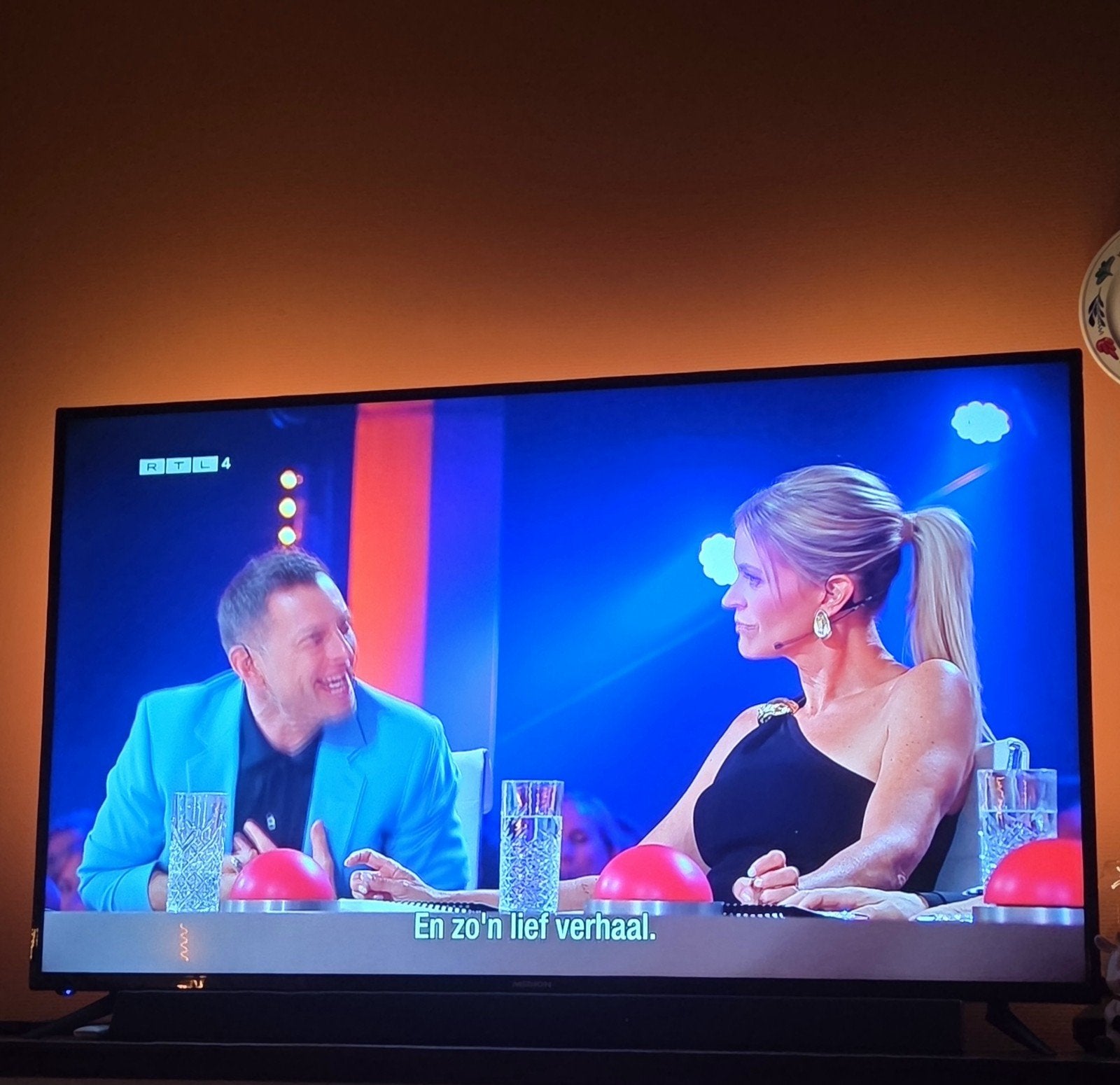 Medion 65 inch tv., 50 Hz, 100 cm of meer, 4k (UHD), Smart TV