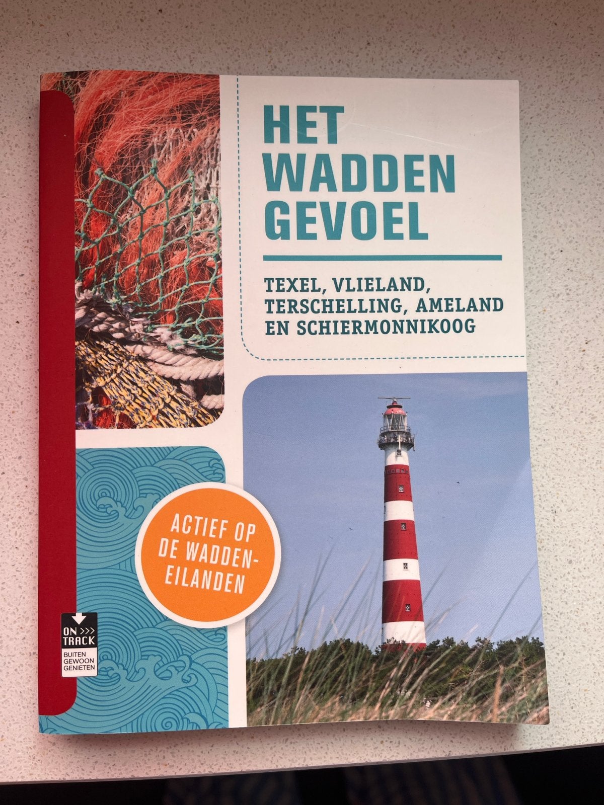 Het Wadden Gevoel - Reisgids Waddeneilanden, Overige merken, Europa, Ophalen of Verzenden, Zo goed als nieuw