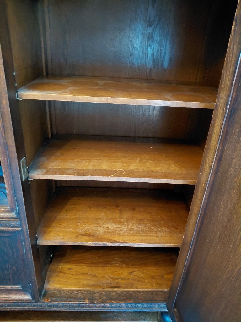 Antieke eiken kast, Ophalen
