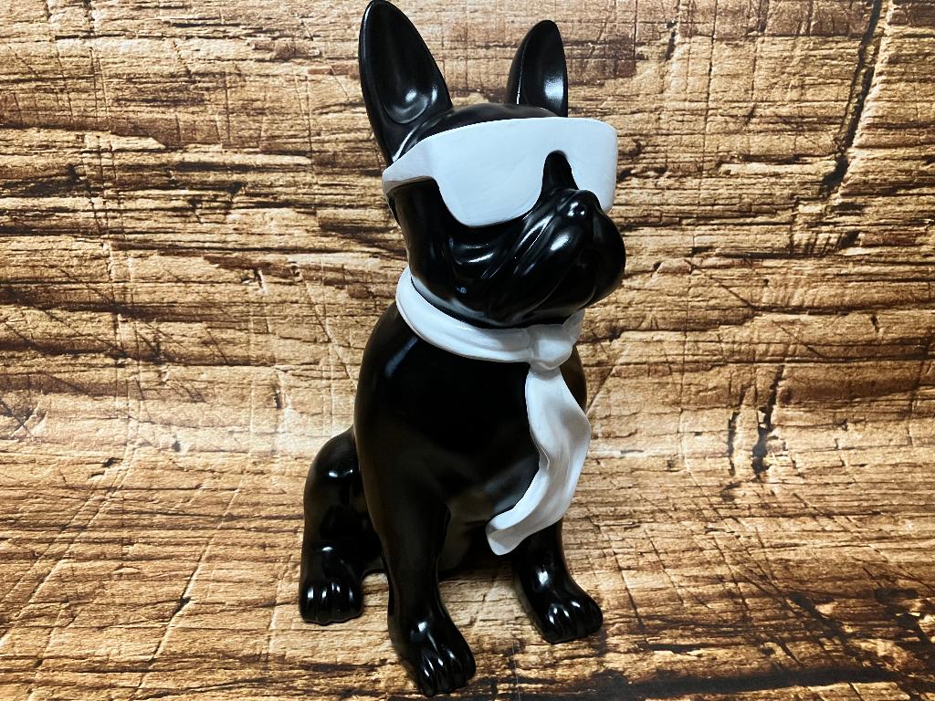 Franse bulldog met zonnebril sculptuur., Overige onderwerpen, Weerbestendig, Kunststof, Ophalen of Verzenden