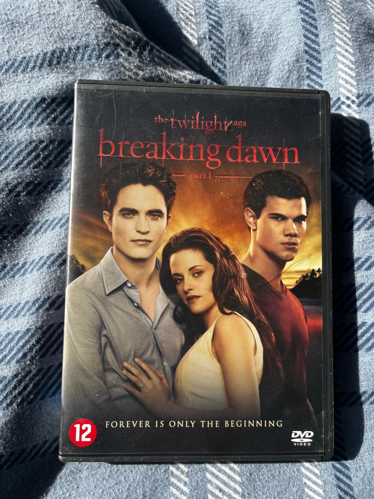 The Twilight Saga: Breaking Dawn Part 1 + New Moon DVD, Nederlands, Fantasy, Ophalen of Verzenden, Zo goed als nieuw