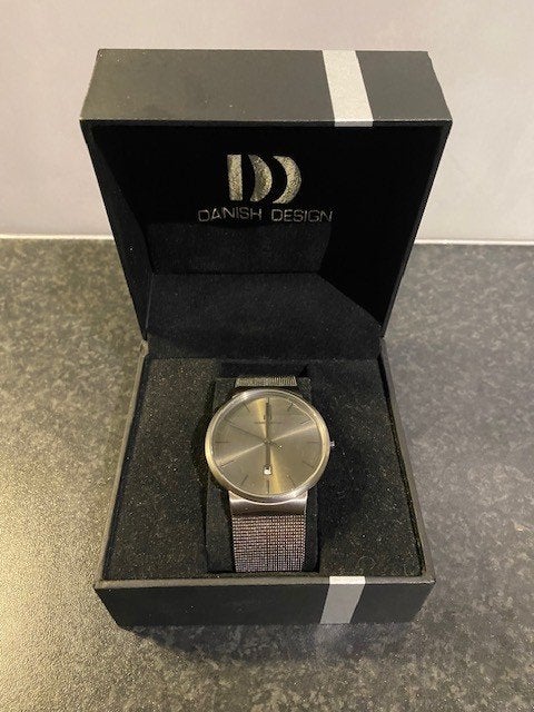 Mooi Danish Design horloge in bijna nieuwstaat, Ophalen of Verzenden, Zo goed als nieuw, Staal, Overige merken