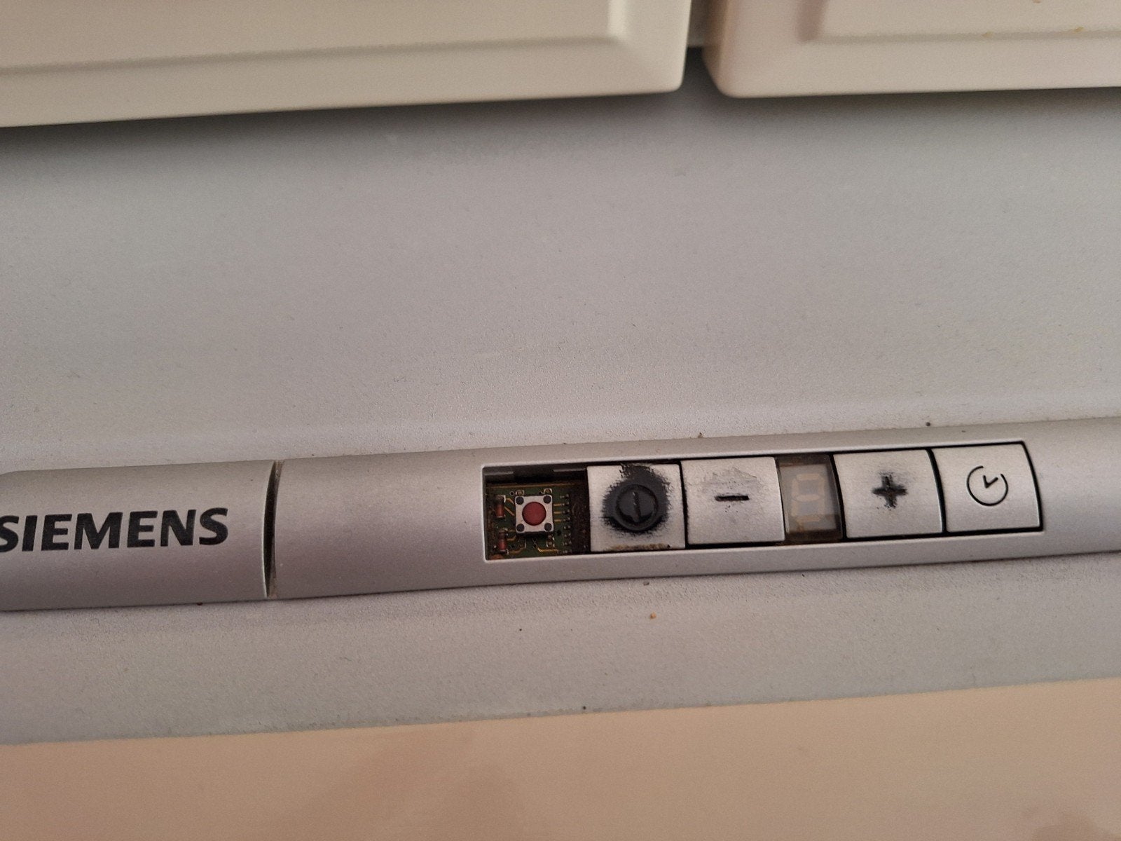 Gezocht Siemens bediening afzuigkap., Ophalen of Verzenden, 200 tot 400 m³ per uur