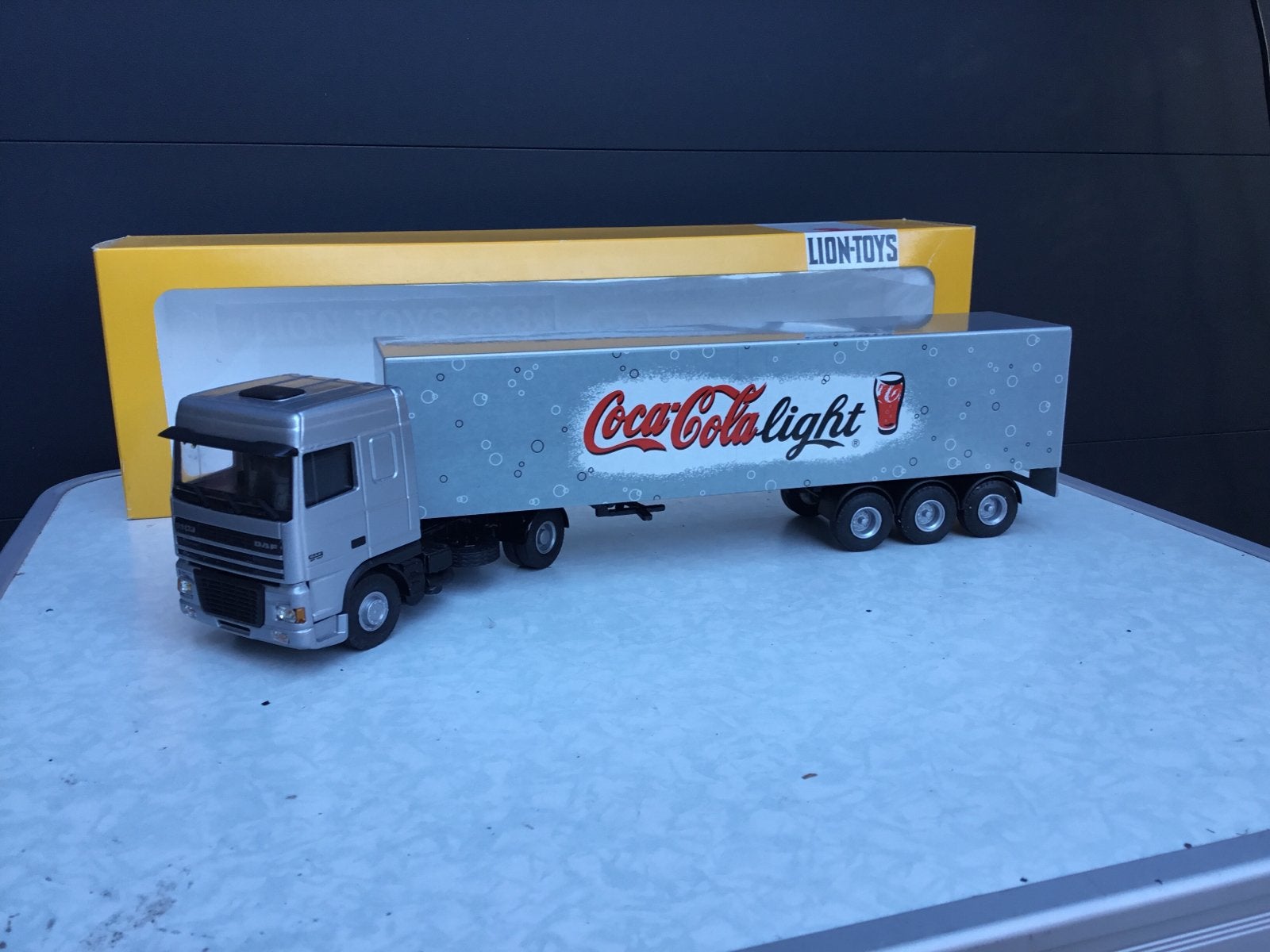 Lion Car Daf XF Coca Cola Light in ovp, Ophalen of Verzenden, Zo goed als nieuw, Bus of Vrachtwagen, Lion Toys