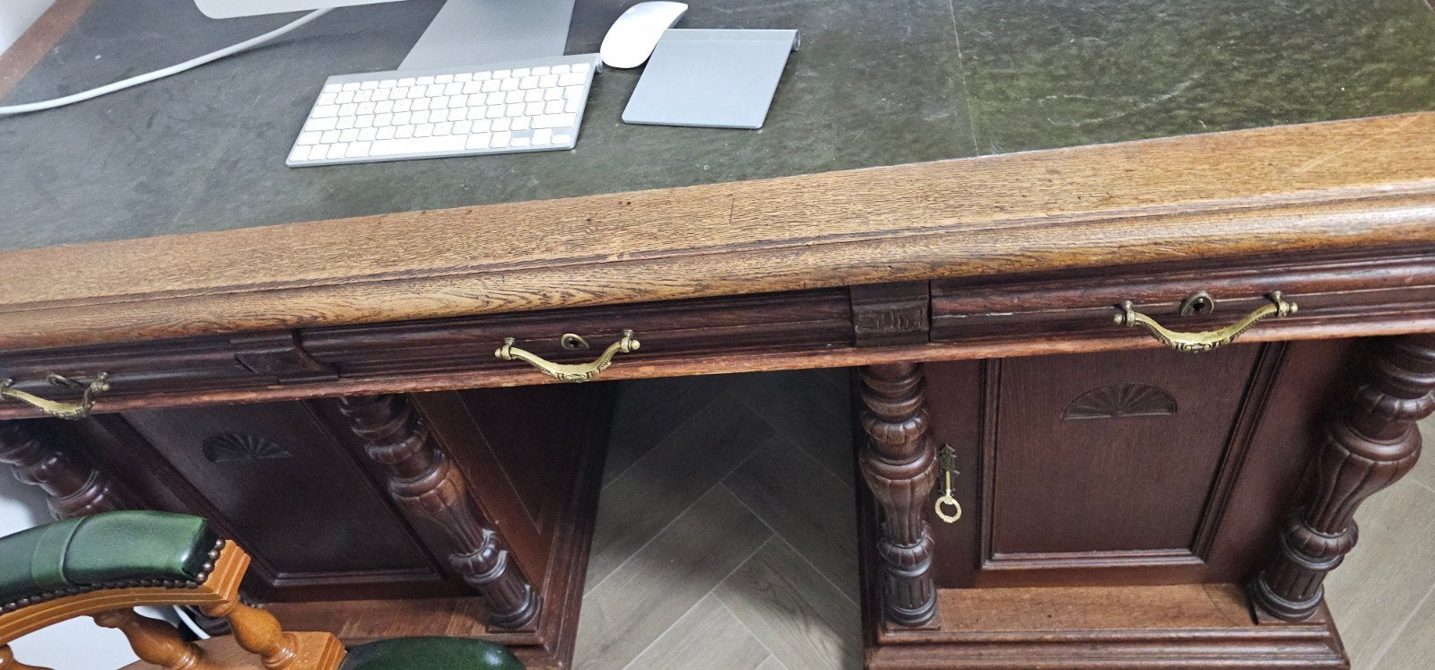 Antiek Eiken Bureau met Leren Inleg en Lades, Ophalen of Verzenden