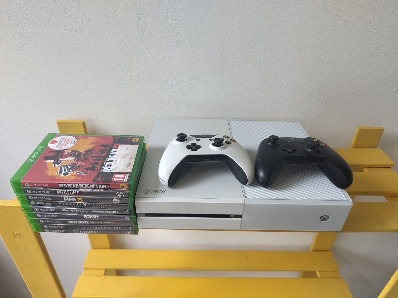 XBOX One White, Spelcomputers en Games, Ophalen, Xbox One, Met 2 controllers, 500 GB