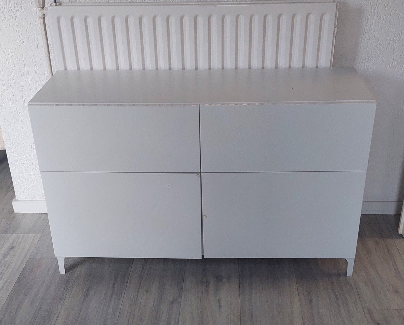 IKEA Besta hoogglans witte dressoir / kast, Overige materialen, Ophalen of Verzenden, Zo goed als nieuw, Modern