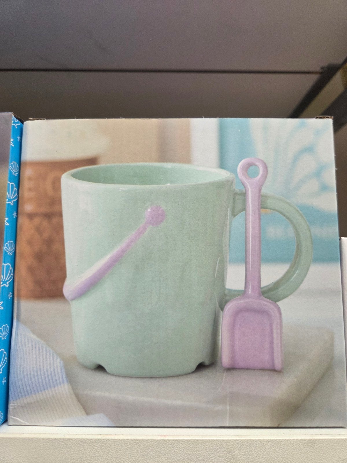 Leuke beker in de vorm van een emmer met schepje, Ophalen of Verzenden