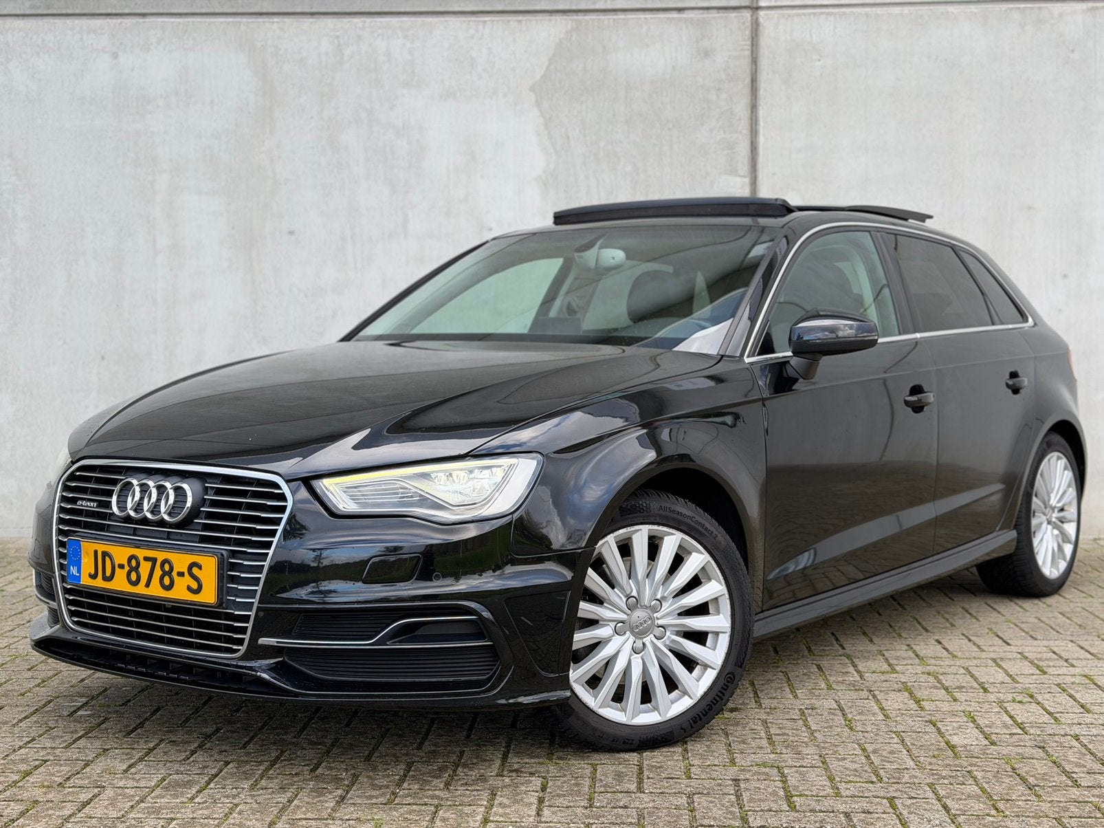 Audi A3 Sportback 1.4 e-tron PHEV Ambition Pro Line Plus, Dealer onderhouden, 4 cilinders, 0 kg, Alcantara