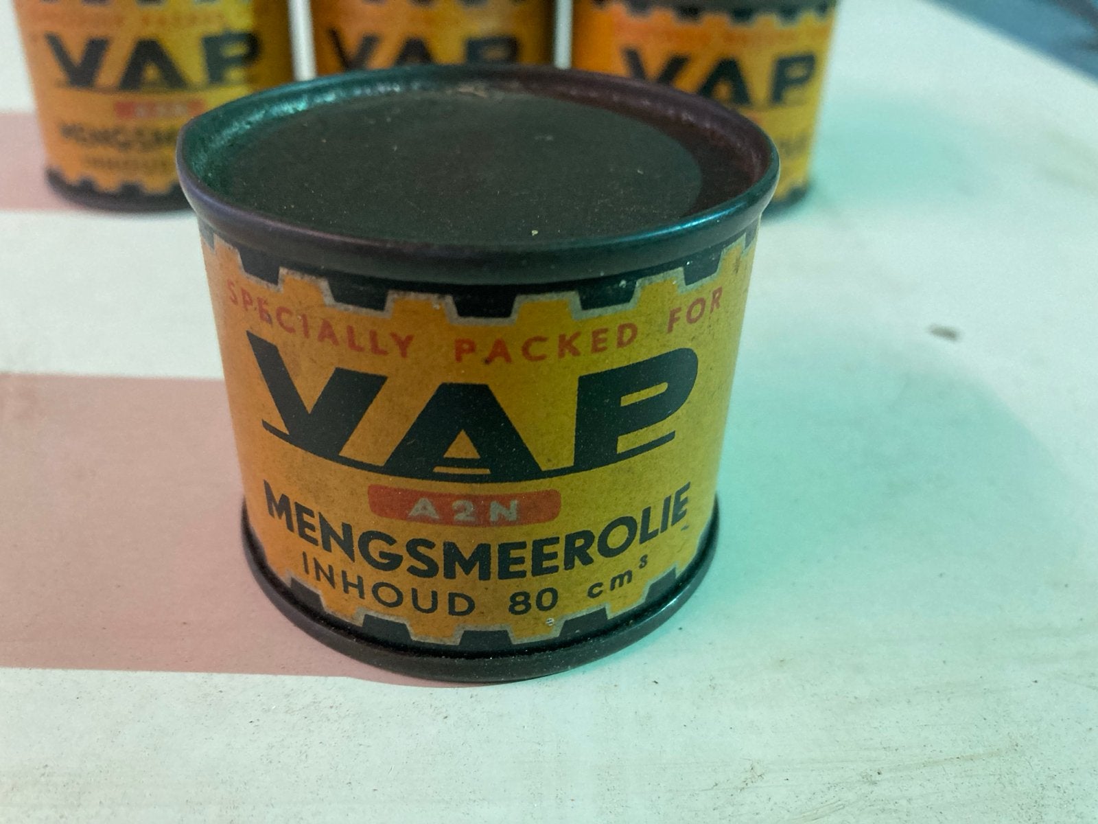 VAP Mengsmeerolie blikjes - Vintage collectie, Ophalen of Verzenden, Gebruikt, Overige, Overige merken