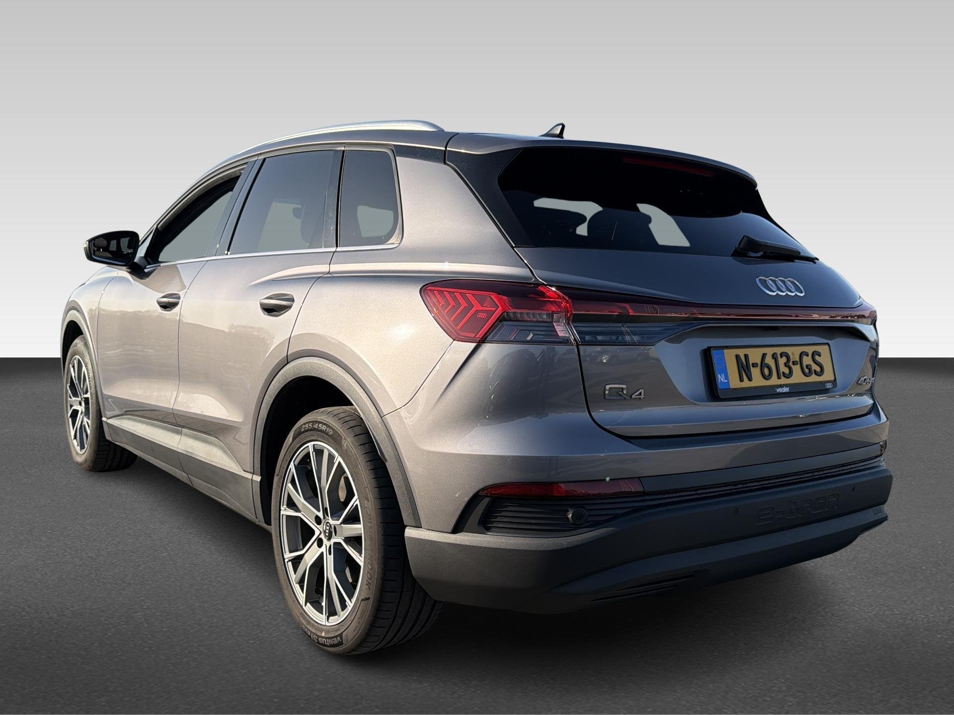 Audi Q4 e-tron 40 Launch edition 77 kWh, Auto's, Audi, Automaat, Gebruikt, Origineel Nederlands, Elektrisch