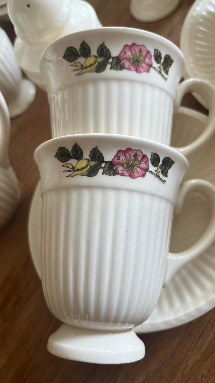 Uitgebreid Wedgwood Edme servies met bloemmotief, Ophalen, Zo goed als nieuw, Wedgwood, Compleet servies