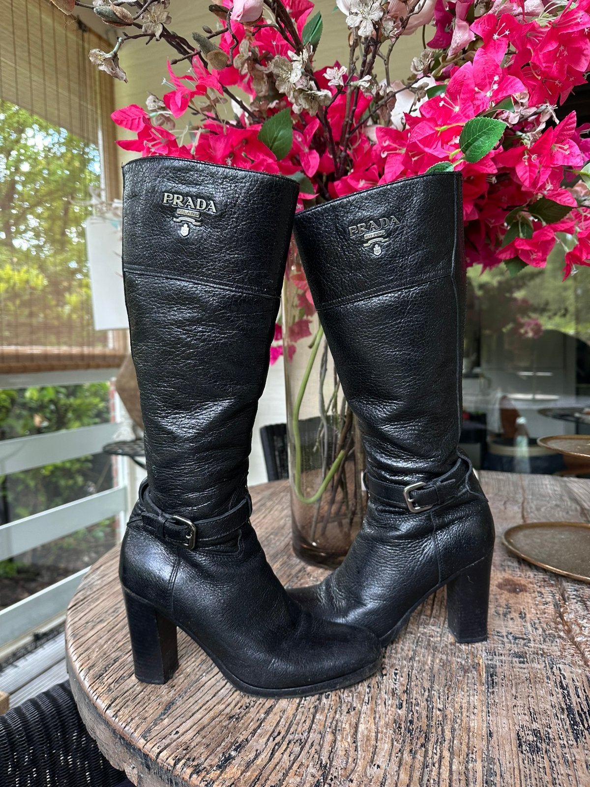 Mooie originele vintage Prada laarzen, Kleding | Dames, Ophalen of Verzenden, Gedragen, Zwart, Hoge laarzen