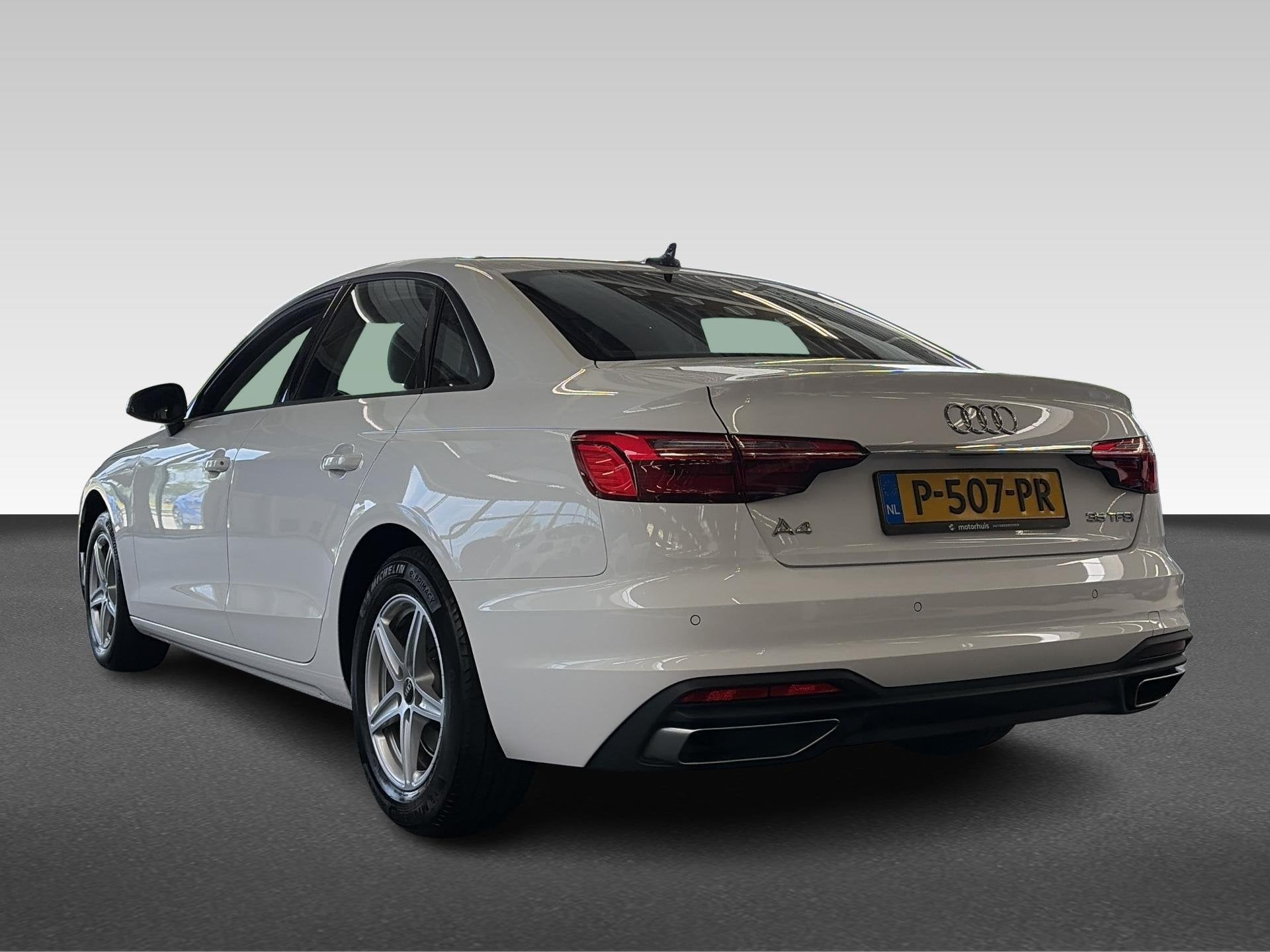 Audi A4 Limousine 35 TFSI Pro Line, Gebruikt, Euro 6, 4 cilinders, 1984 cc
