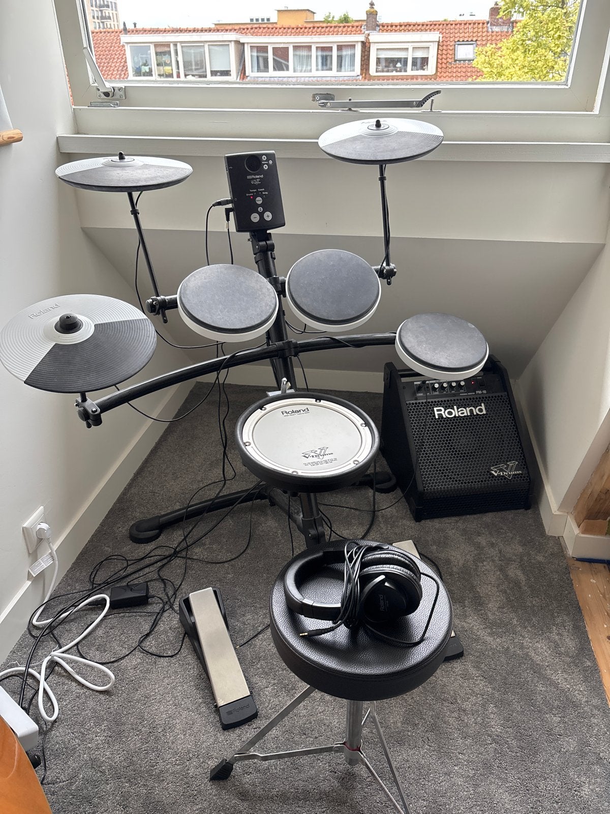 Roland V-Drums Elektronisch Drumstel met Versterker, Muziek en Instrumenten, Drumstellen en Slagwerk, Ophalen, Zo goed als nieuw