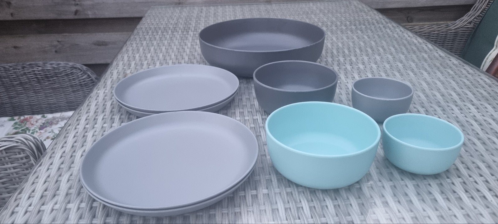 Royal VKB Buiten Servies - Grijs & Blauw borden en kommen, Huis en Inrichting, Keuken | Servies, Kunststof, Overige merken, Ophalen of Verzenden