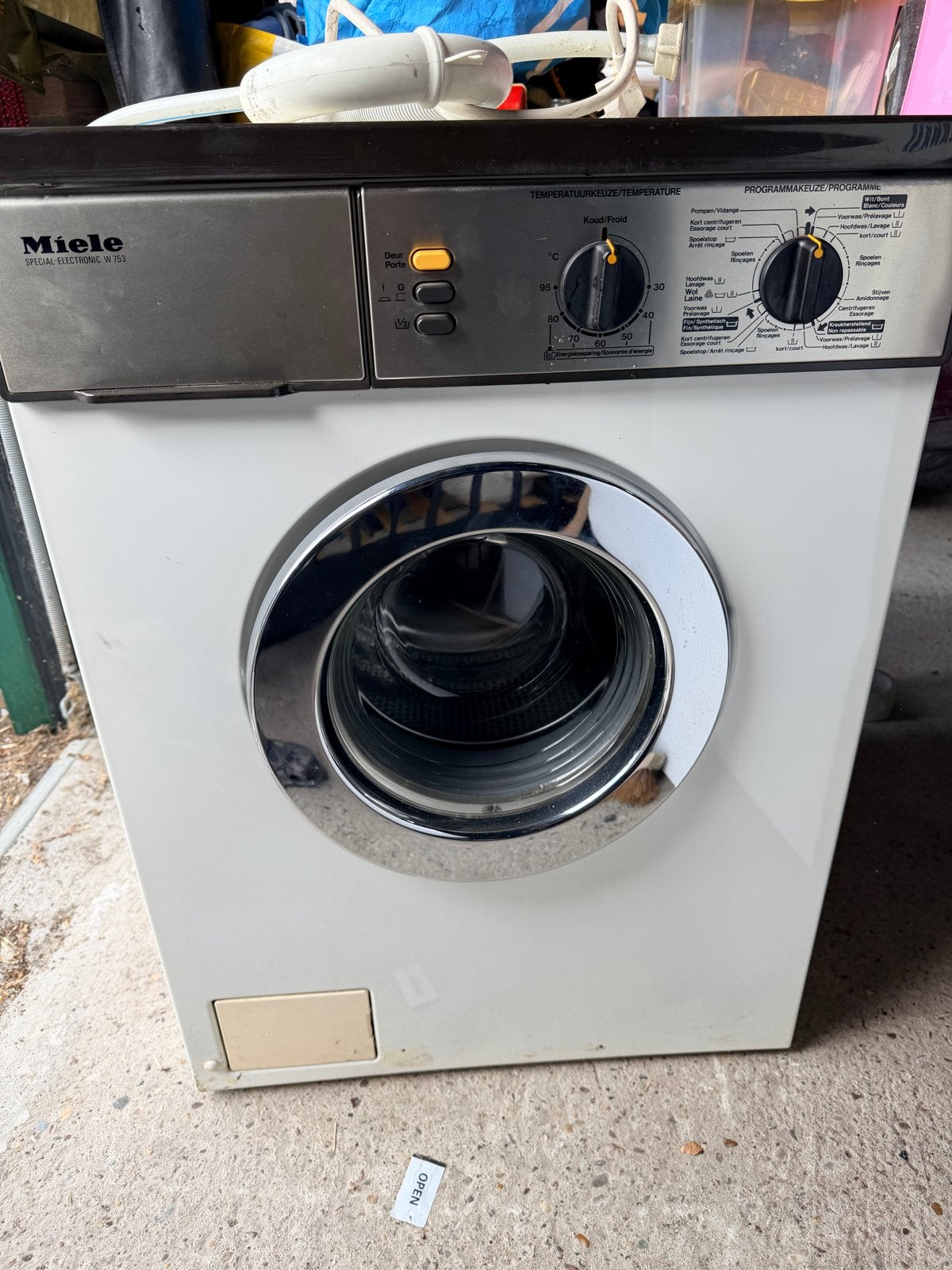 Miele W753 Wasmachine Bovenblad los Betrouwbaar en Duurzaam, Ophalen, 4 tot 6 kg, Voorlader, 85 tot 90 cm