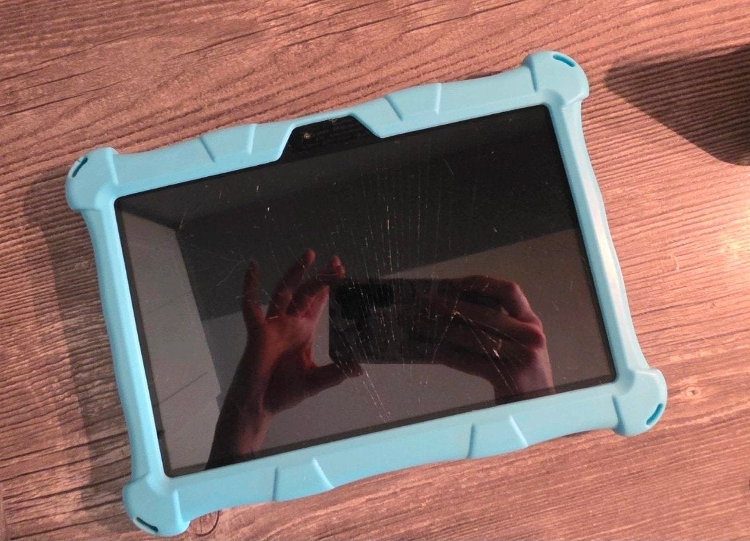 Kindertablet angeltech 10 INCH, Ophalen of Verzenden, 10 inch, Bescherming voor- en achterkant