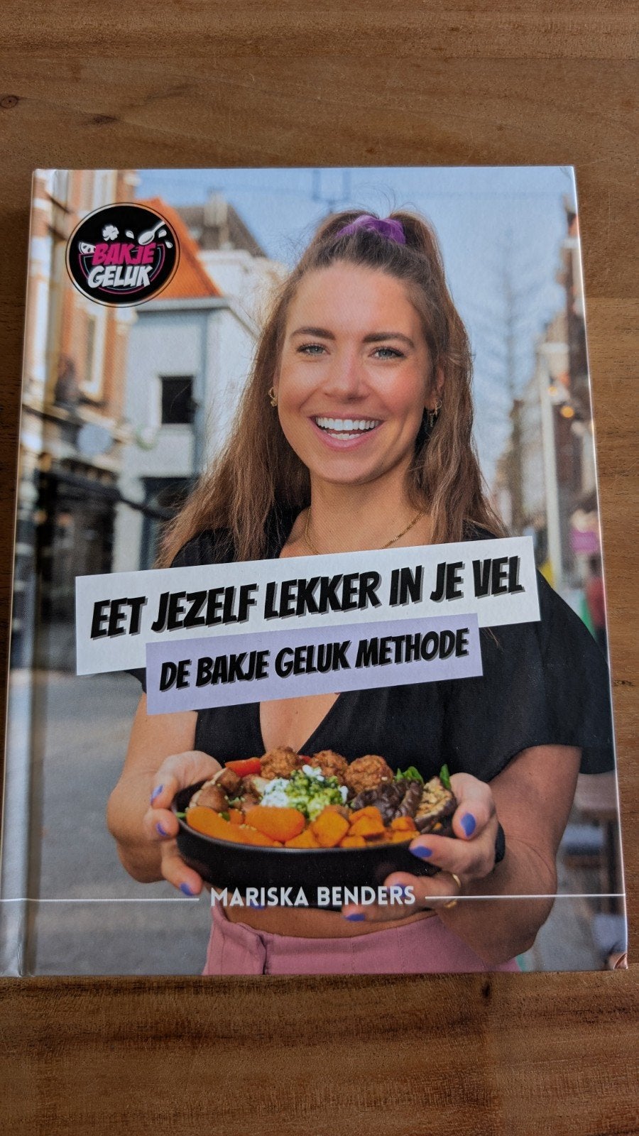 Eet jezelf lekker in je vel, Bakje geluk, Mariska Benders., Boeken, Gezondheid, Dieet en Voeding, Ophalen of Verzenden, Zo goed als nieuw