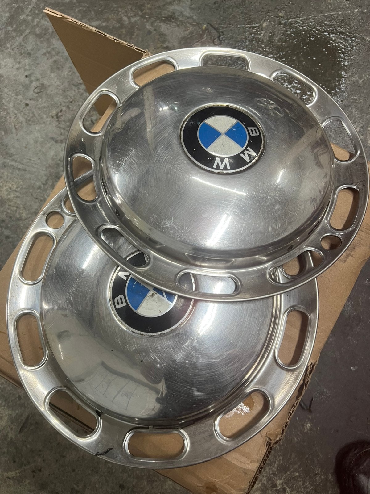 Bmw 1602 wieldeksels, Ophalen, Gebruikt