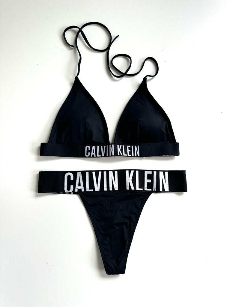 Calvin Klein bikini set – Black with bold logo (Thong style), Kleding | Dames, Badmode en Zwemkleding, Ophalen of Verzenden, Zo goed als nieuw