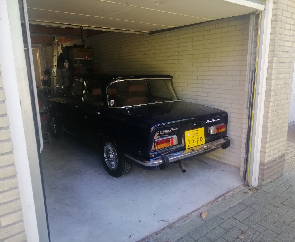 Alfa Romeo Giulia Nuova 1.6 met schuifdak, foto 5