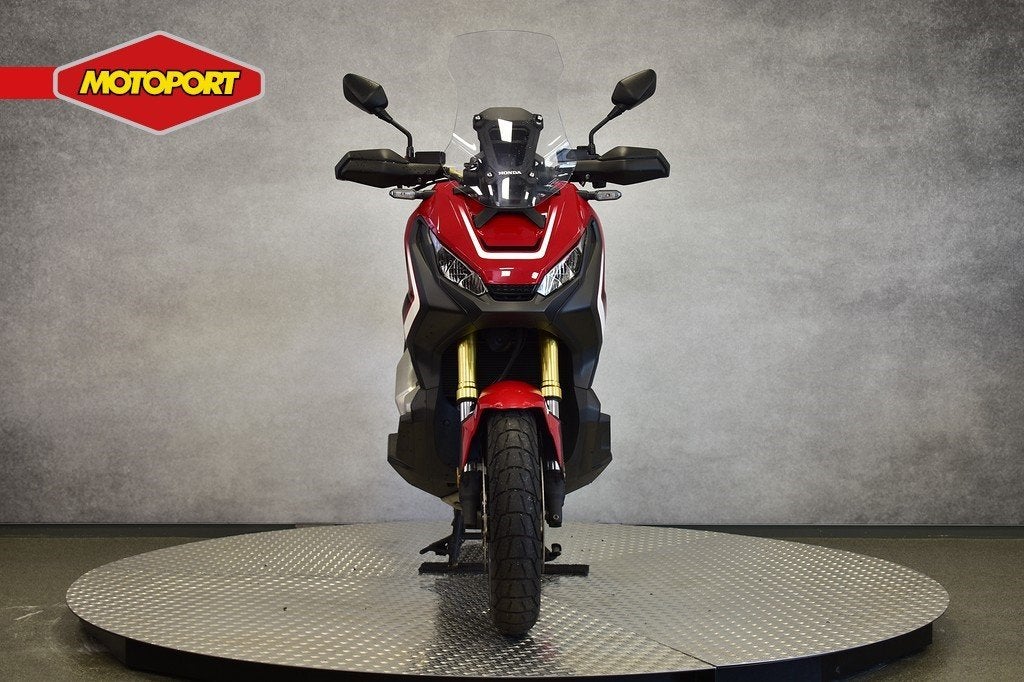 Honda X ADV (bj 2019), Info@motoportwormerveer.nl, Scooter, Honda Motor Europe, Crystal Bldng B-Unit B11.2 Rivium Blv200
2909 LK  Capelle aan den IJsel, NL