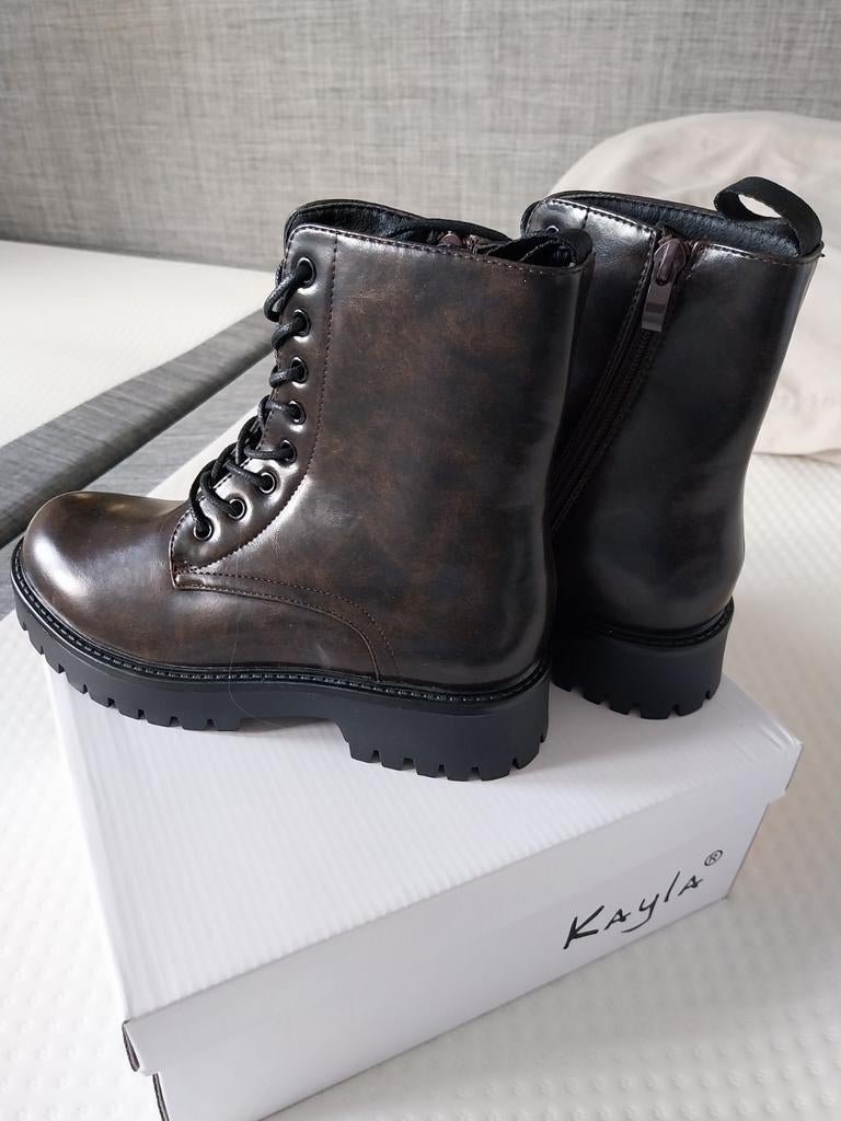 Nieuwe bruine boots, Ophalen of Verzenden, Nieuw, Bruin