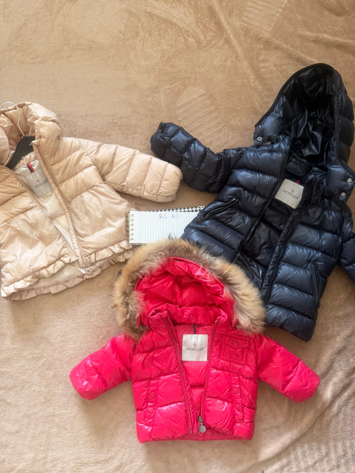 Moncler kinderjassen, Ophalen of Verzenden, Zo goed als nieuw