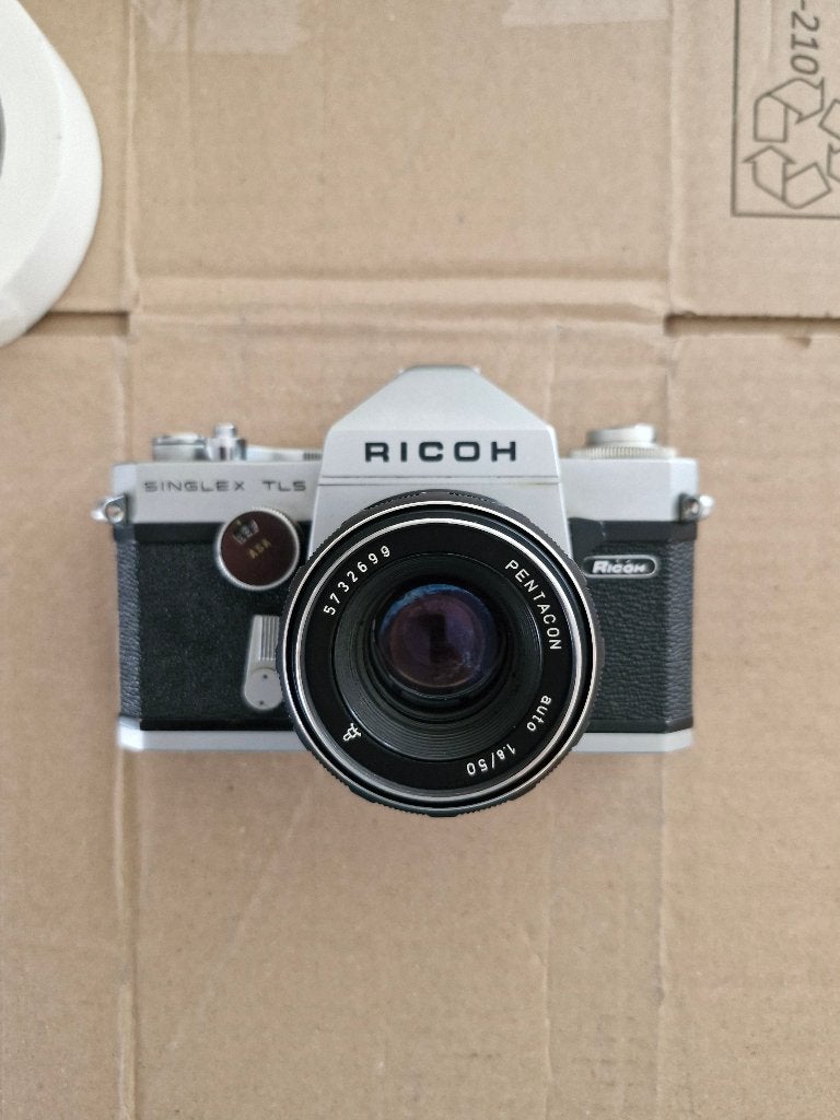 Ricoh Singlex TLS + Pentacon 50mm f/1.8, Ophalen of Verzenden, Gebruikt, Spiegelreflex, Overige Merken