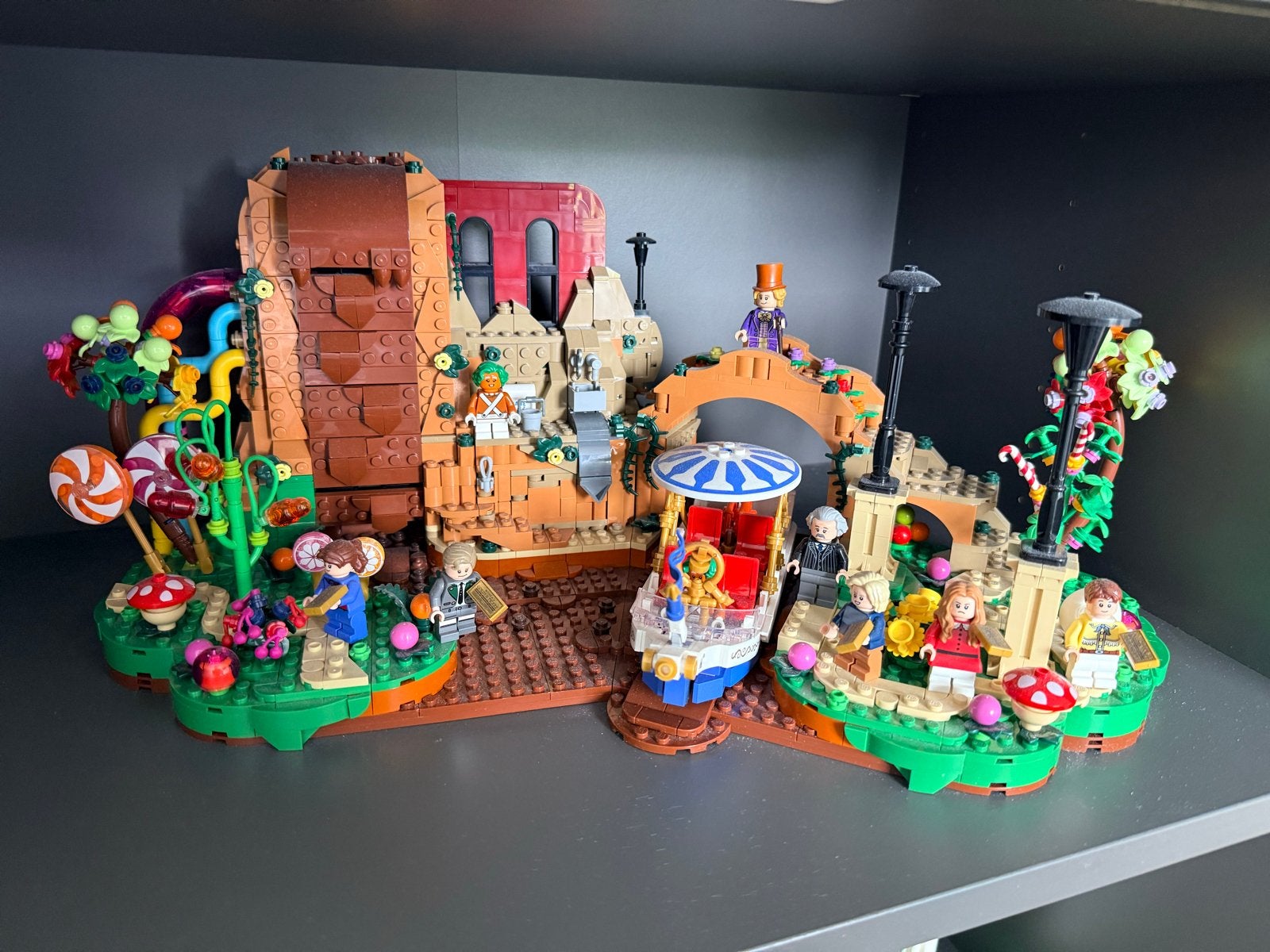 LEGO Ideas Willy Wonka & De Chocoladefabriek (21360), Ophalen, Zo goed als nieuw, Overige merken