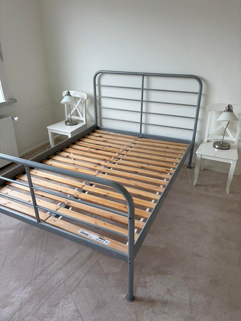Ikea bed 140 200, Wit, Tweepersoons, Zo goed als nieuw, Hout