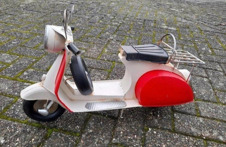 Grote blikken Vespa scooter, Ophalen of Verzenden, Zo goed als nieuw