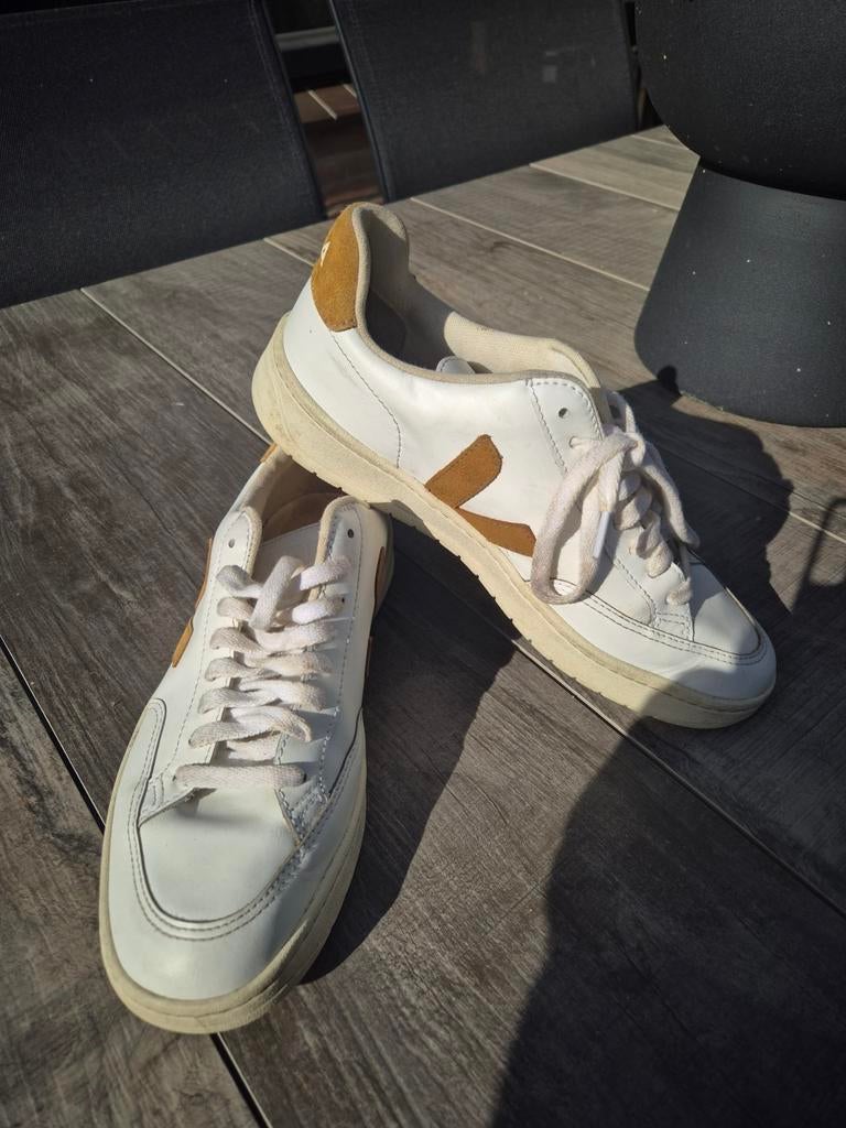 Veja sneakers maat 40, Wit, Veja, Ophalen of Verzenden, Sneakers of Gympen