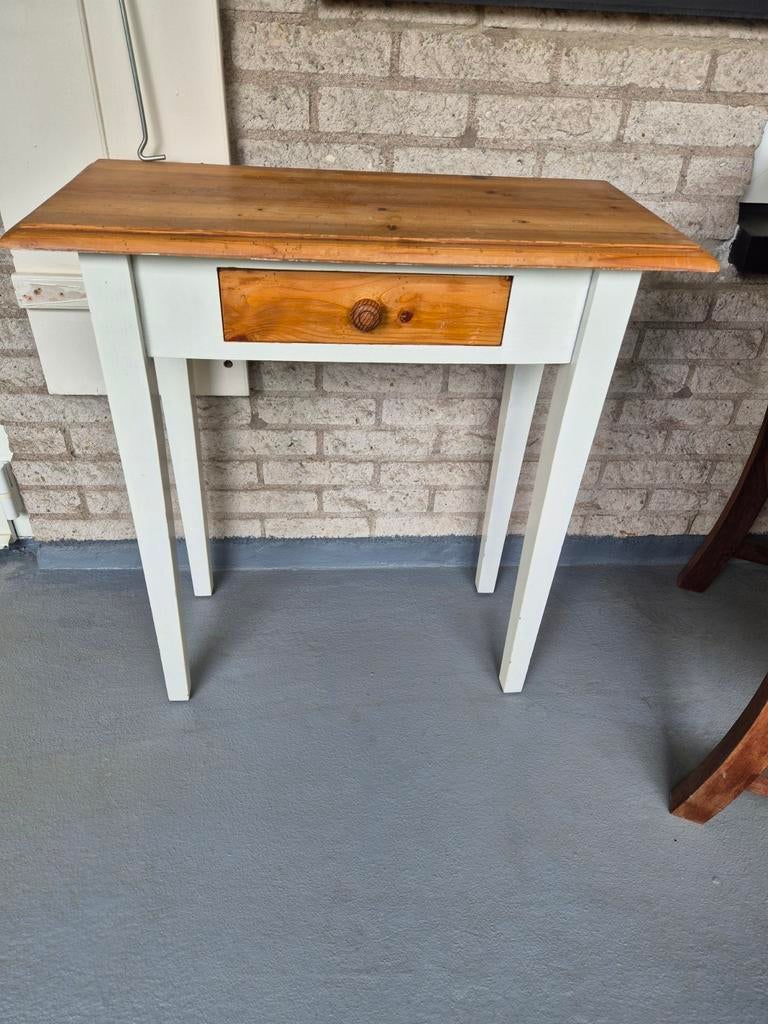 Brocante sidetable hal tafeltje, Huis en Inrichting, Tafels | Sidetables, Ophalen, Gebruikt, 50 tot 100 cm, Grenenhout