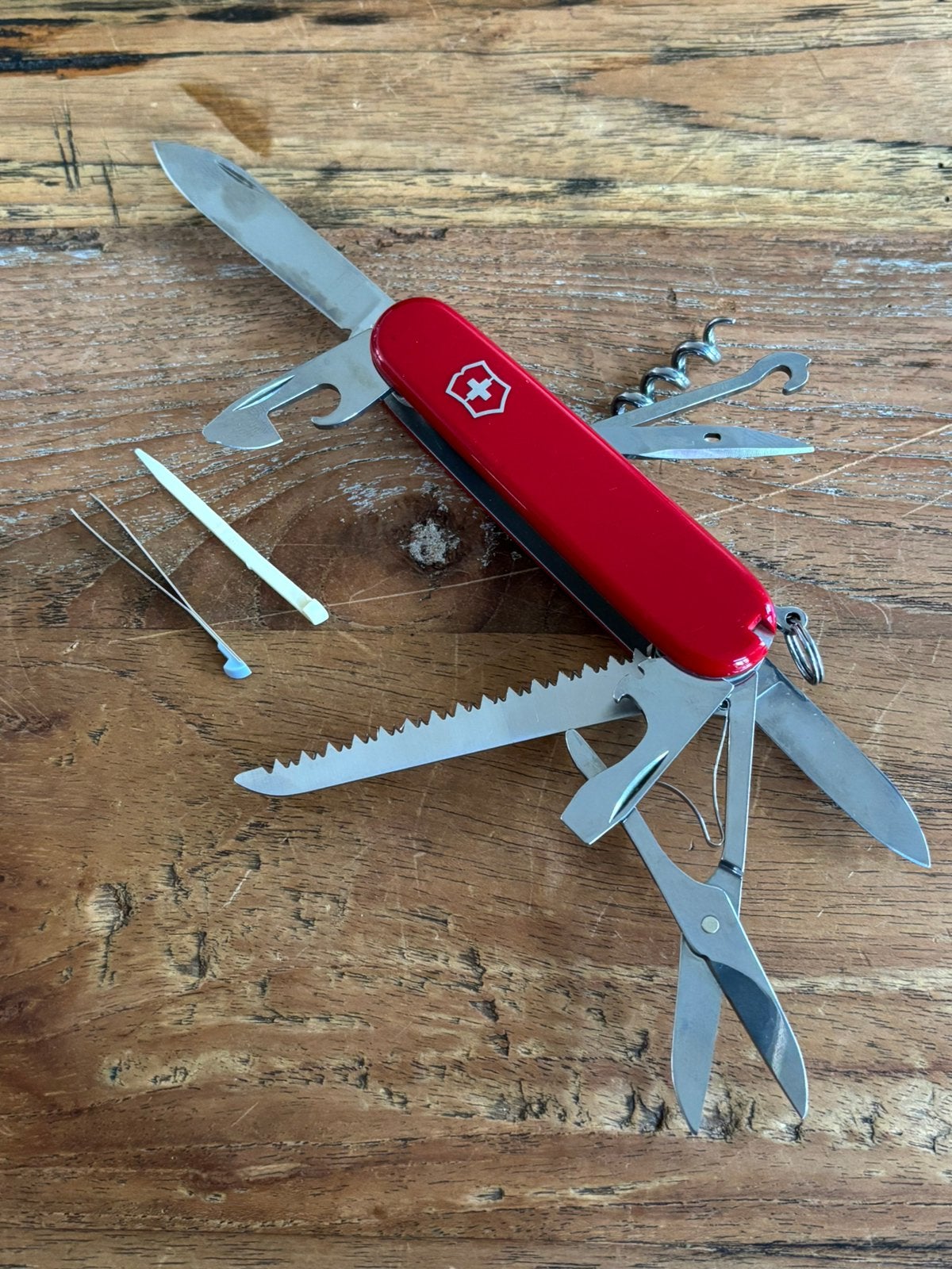 Victorinox Huntsman Zwitsers Zakmes - Rood, Ophalen of Verzenden, Zo goed als nieuw