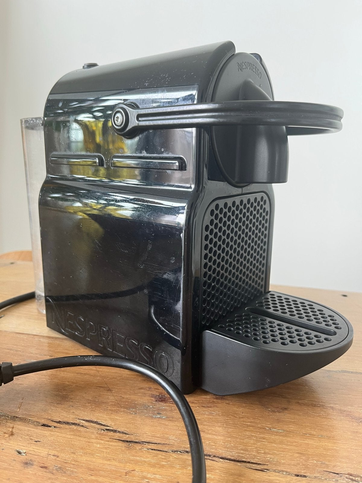 Foto 2 van Nespresso Magimix koffiemachine zwart